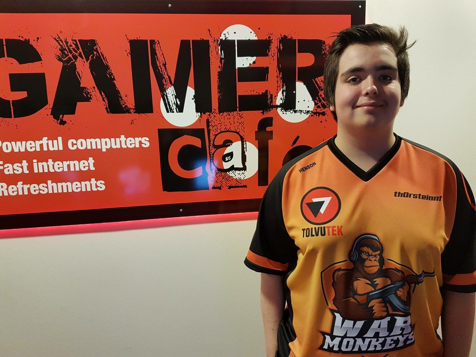 Warmonkeys nælir sér í thorsteinnF