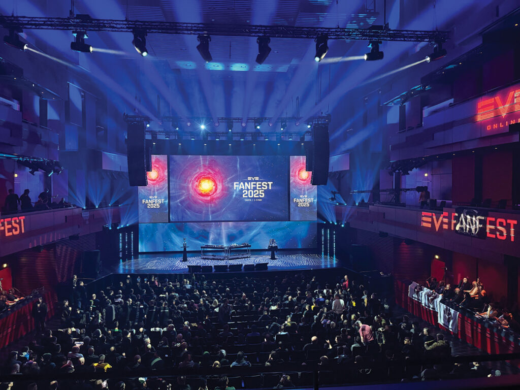 Fjölbreytt dagskrá í Hörpu – EVE Fanfest í fullum gangi