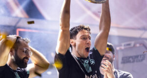 James "TGLTN" Giezen