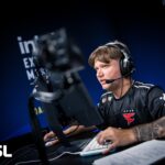 Oleksandr „s1mple“ Kostyliev, einn þekktasti leikmaður Counter-Strike í heiminum, að störfum með FaZe Clan á Intel Extreme Masters móti í Dallas 2025. Efstu atvinnumenn í CS2 njóta nú sambærilegra kjara og margir atvinnuíþróttamenn.