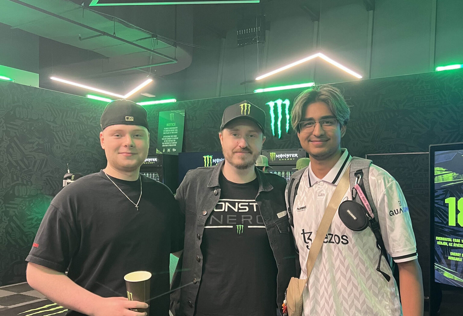 GeT_RiGhT hittingur og NAVI öskur ómaði um höllina á degi fjögur GeT_RiGhT hittingur og NAVI öskur ómaði um höllina á degi fjögur - CS2 Major mót - Búdapest