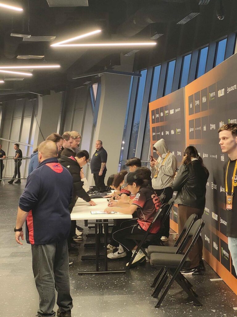 GeT_RiGhT hittingur og NAVI öskur ómaði um höllina á degi fjögur - CS2 Major mót - Búdapest