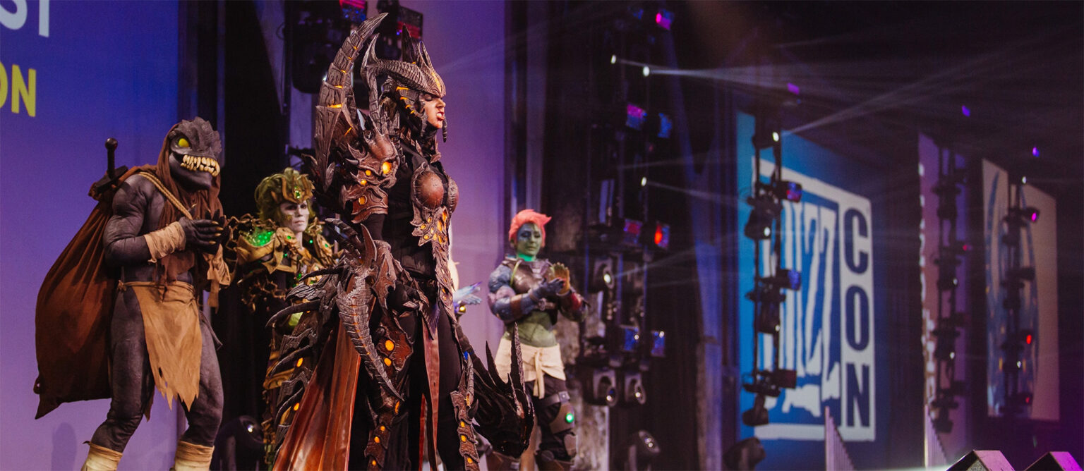 BlizzCon snýr aftur með rafíþróttamót BlizzCon Cosplay