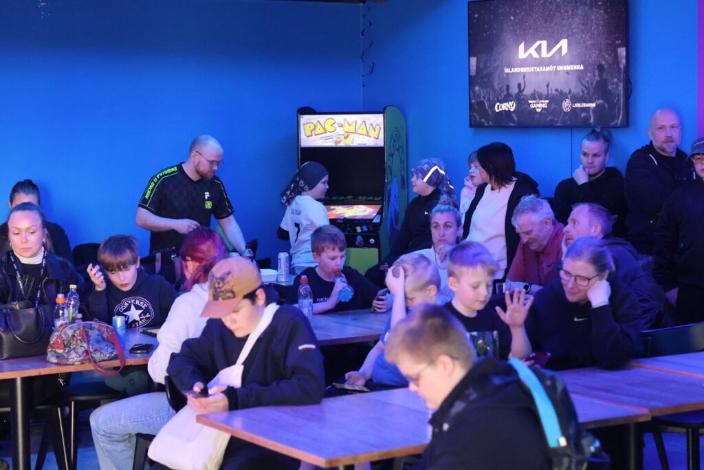 RÍSÍ og Next Level Gaming skrifa undir samstarfssamning um rafíþróttaviðburði