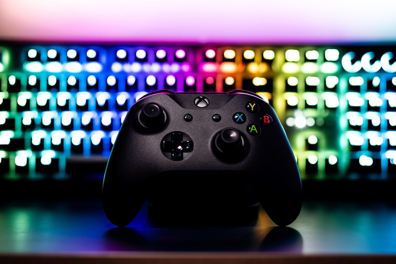 Ellefu ára keppandi í rafíþróttahópi Japans Gaming - PC - Lyklaborð / Console
